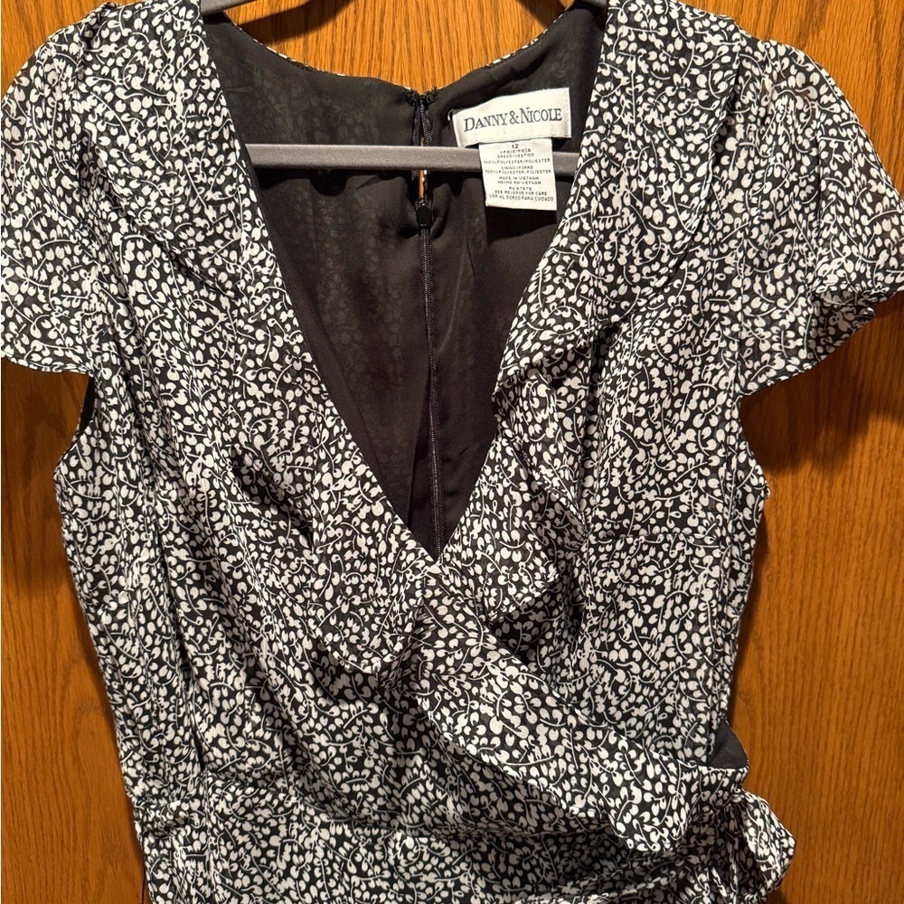 Danny & Nicole Elegant Black and White Patterned Dress - Picture 4 of 8